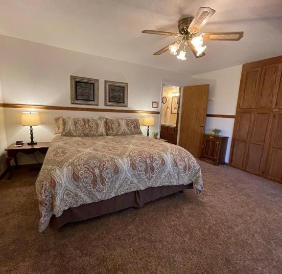 스탠다드 룸 킹사이즈 침대, Berkshire Inn