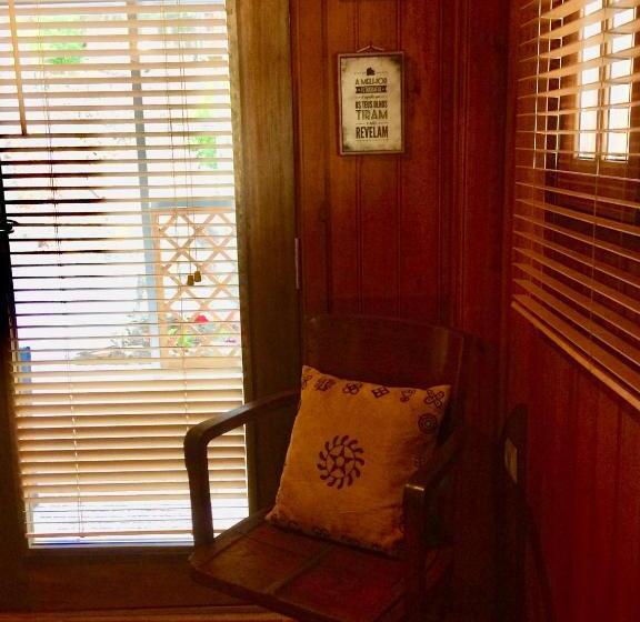 标准平房, Casa Do Ouriço