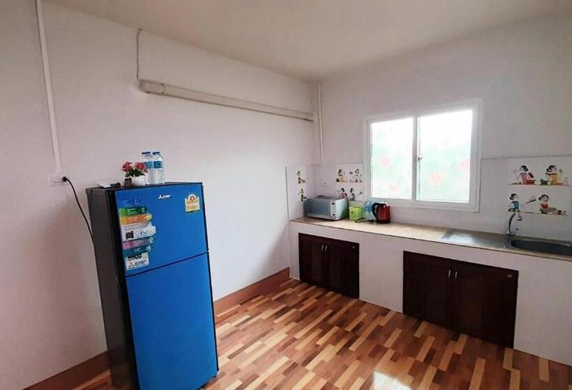 غرفة عائلية, Rapeepat Residential And Resort