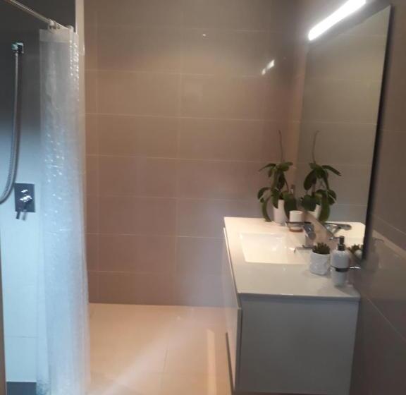 수피리어 스튜디오, Hidden Gem In Oaklands