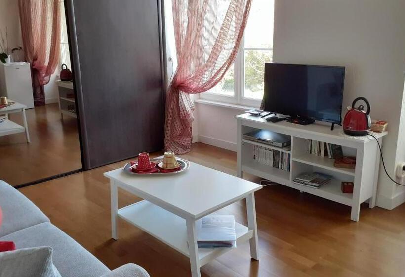 اتاق استاندارد, Izella