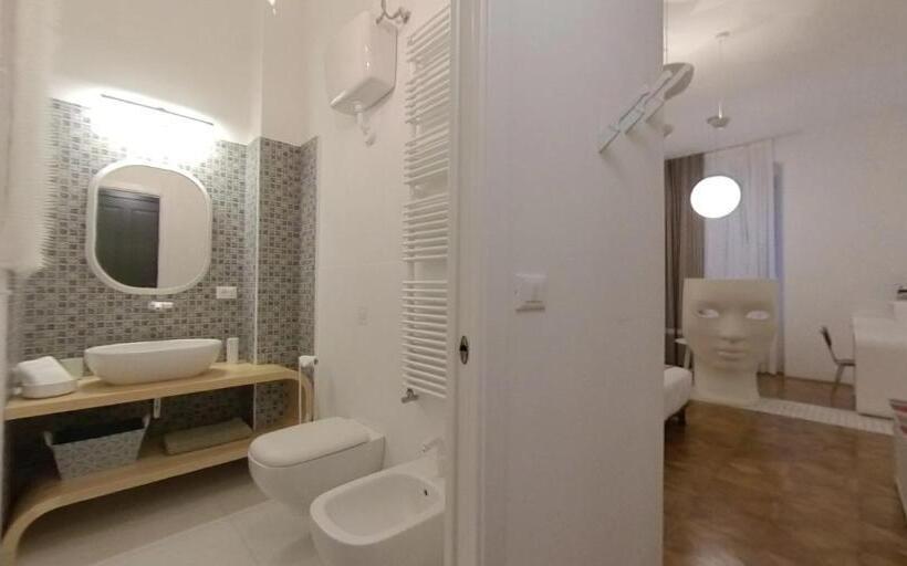 اتاق استاندارد, Dada