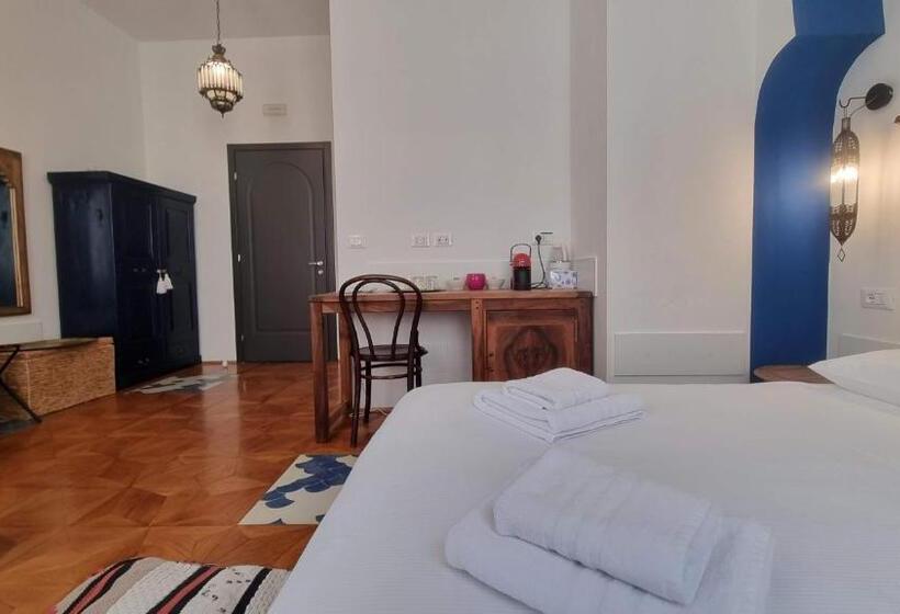 اتاق استاندارد سه نفره, Dada