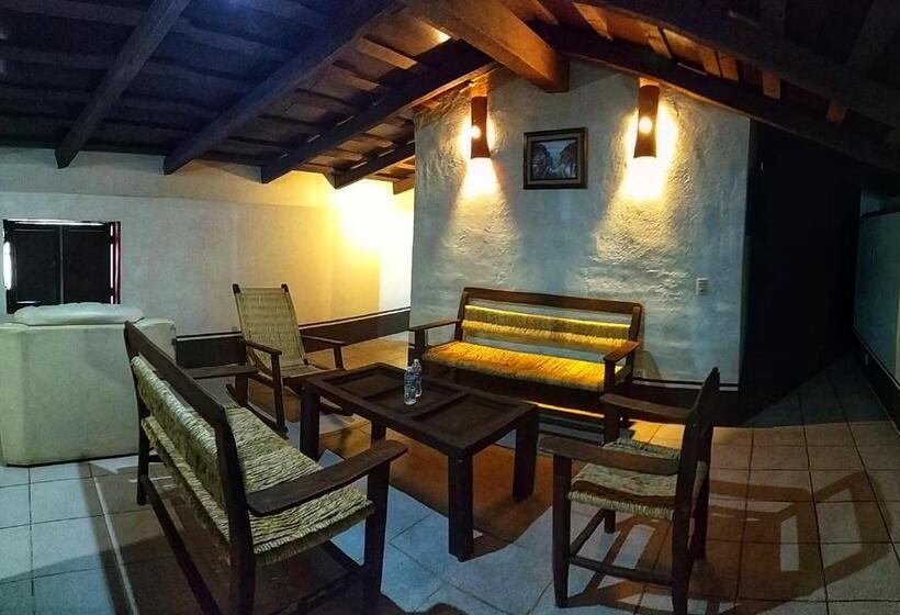 스위트, La Casona De La Esmeralda