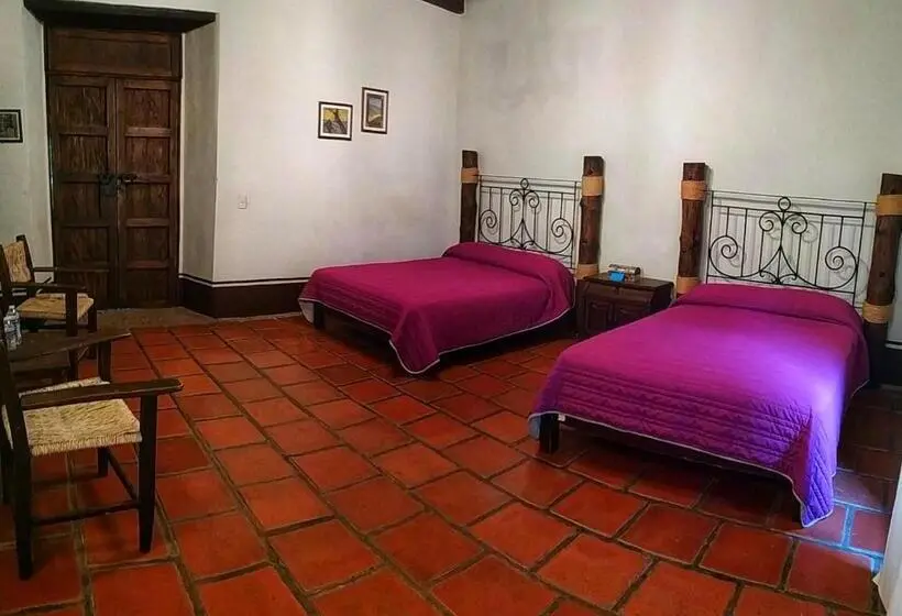 デラックストリプルルーム, La Casona De La Esmeralda