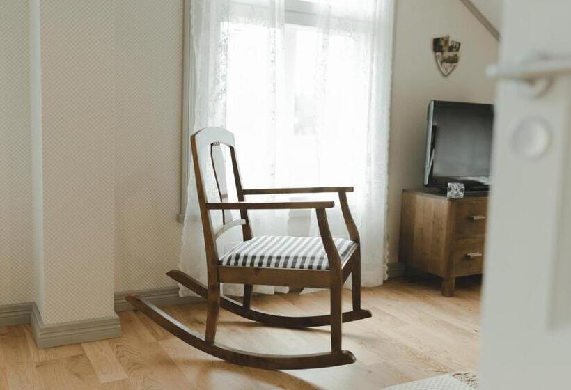 패밀리 룸 공용 욕실, Lillstugans Gästhem Bnb