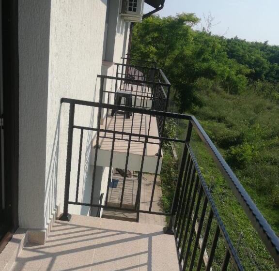 חדר סטנדרט עם מרפסת, Pensiunea Agroturistica Valentino