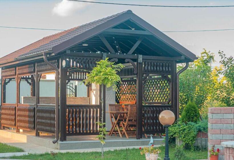 חדר סטנדרט עם מרפסת, Pensiunea Agroturistica Valentino