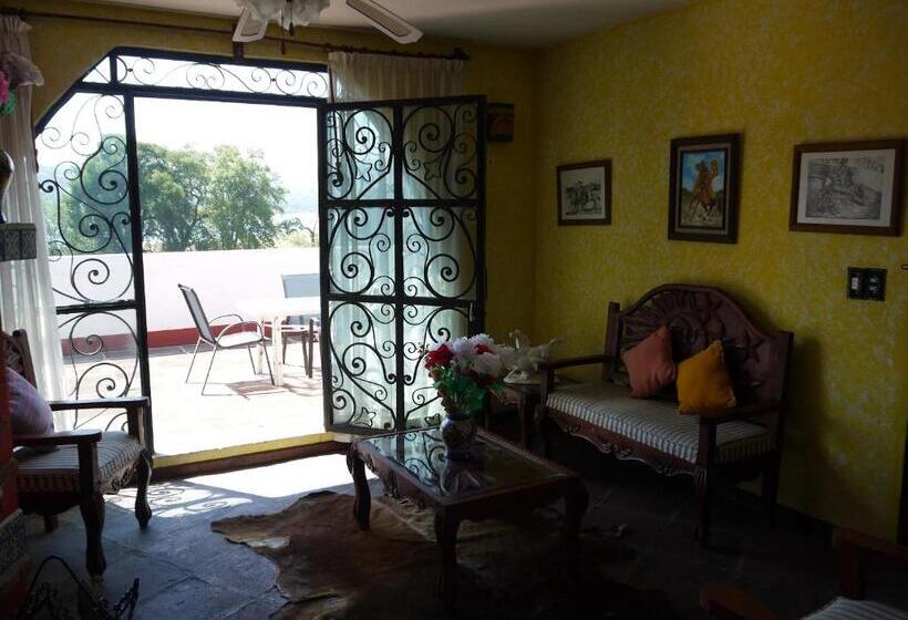 Suite with lake view, No Que No