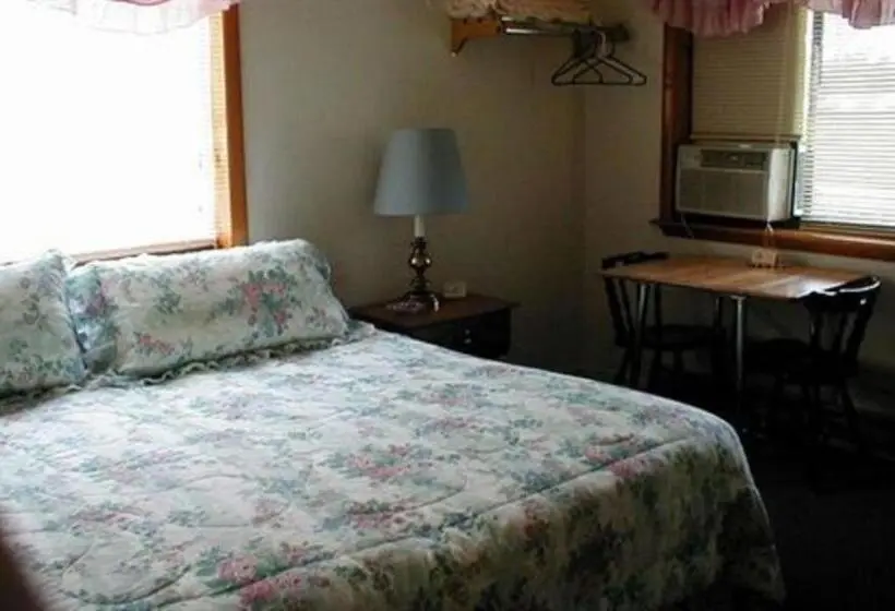 キングサイズベッドのスーペリアルーム, Jenny S Country Manor