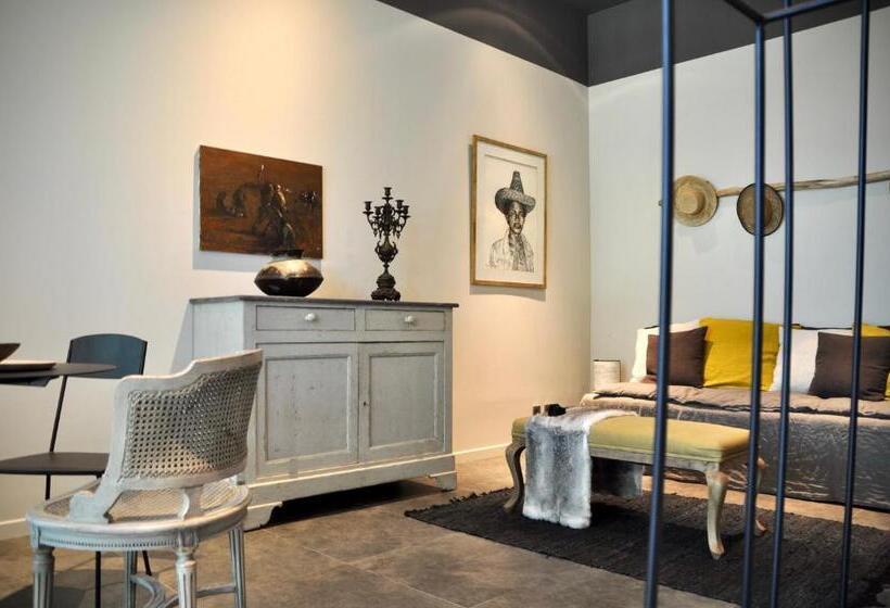 סוויטה דלוקס, Provence Km28