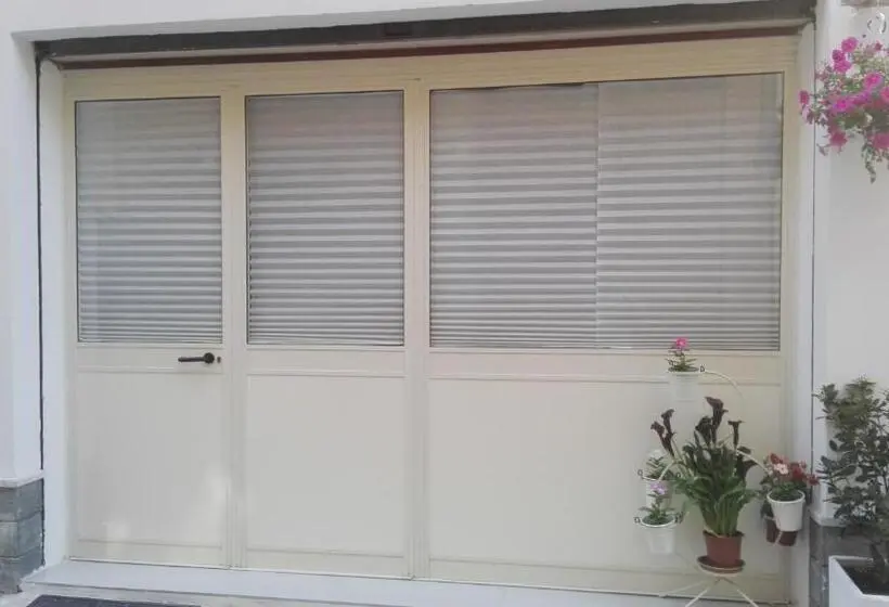 اتاق لوکس با تخت بزرگ, Sweety House