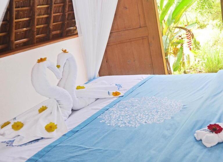 بنجلو سوبيريور, Lagoona Beach Bungalows   Eco Stay