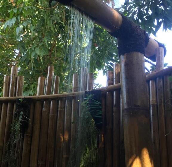 بنجلو سوبيريور, Lagoona Beach Bungalows   Eco Stay