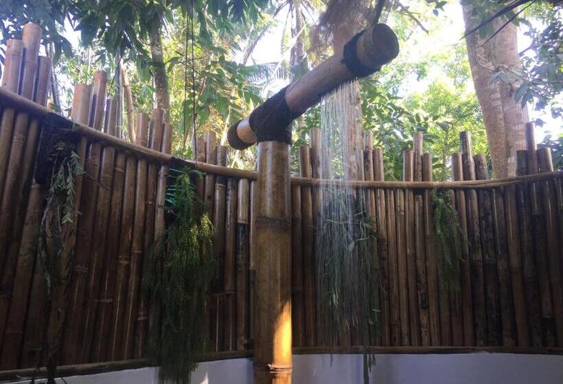 بنجلو سوبيريور, Lagoona Beach Bungalows   Eco Stay