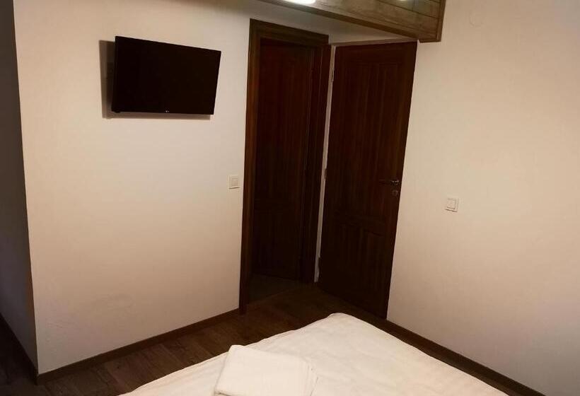 חדר סטנדרט עם מיטת קינג, Pensiunea Cheile Albacului