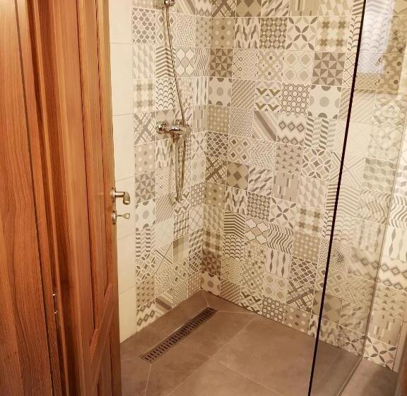 חדר סטנדרט עם מיטת קינג, Pensiunea Cheile Albacului