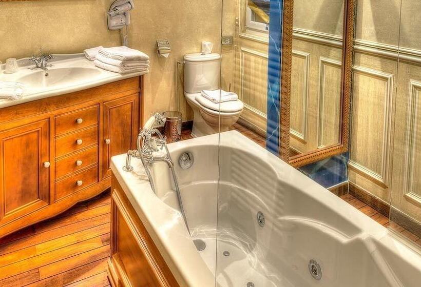 סוויטת ג'וניור, Villa Aultia