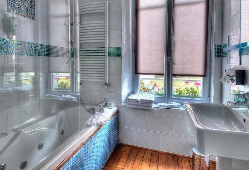 סוויטת ג'וניור, Villa Aultia