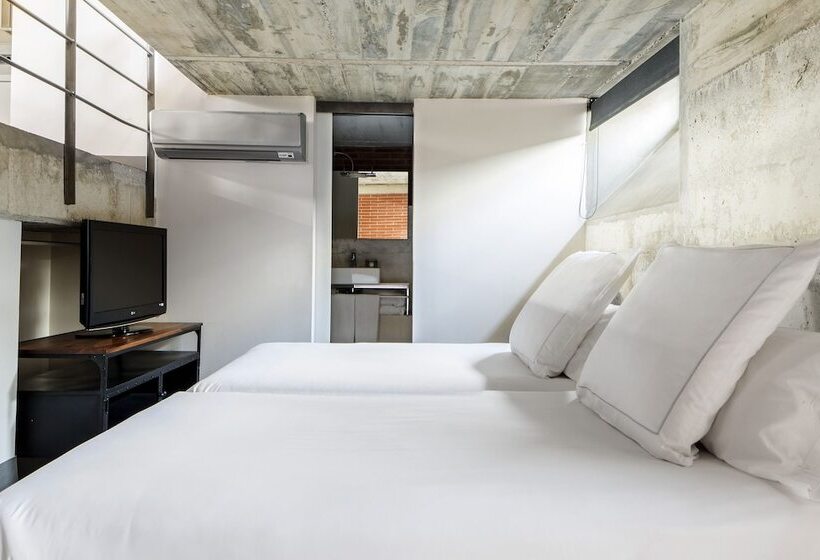 آپارتمان خانوادگی, Barcelona Apartment Republica