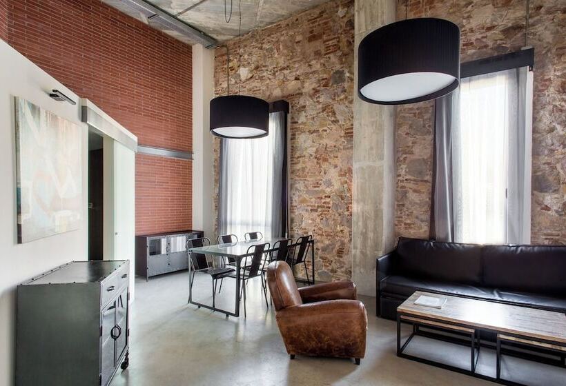 آپارتمان خانوادگی, Barcelona Apartment Republica