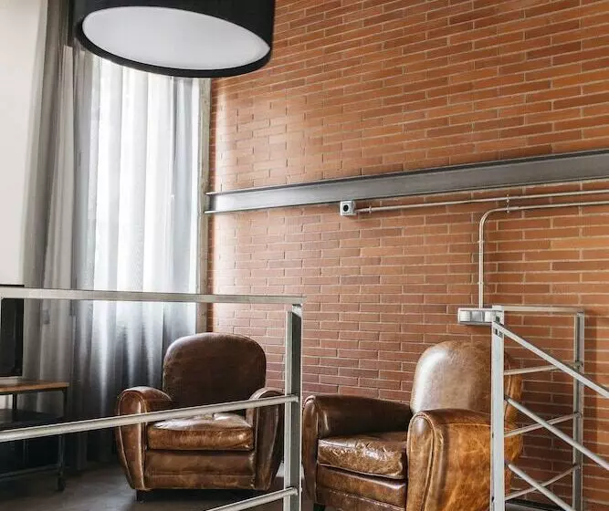 آپارتمان خانوادگی, Barcelona Apartment Republica