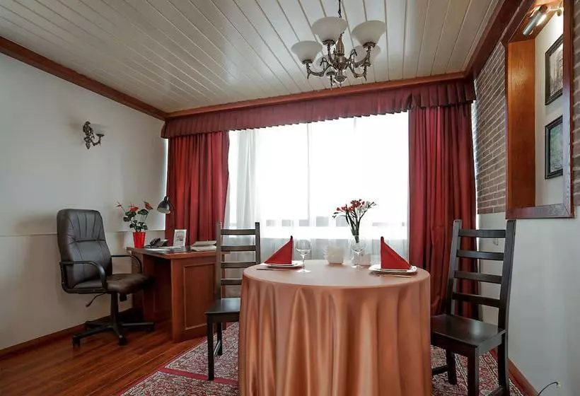 سوییت, Business Hotel Avrora