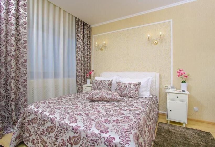 استودیوی استاندارد, Business Hotel Avrora