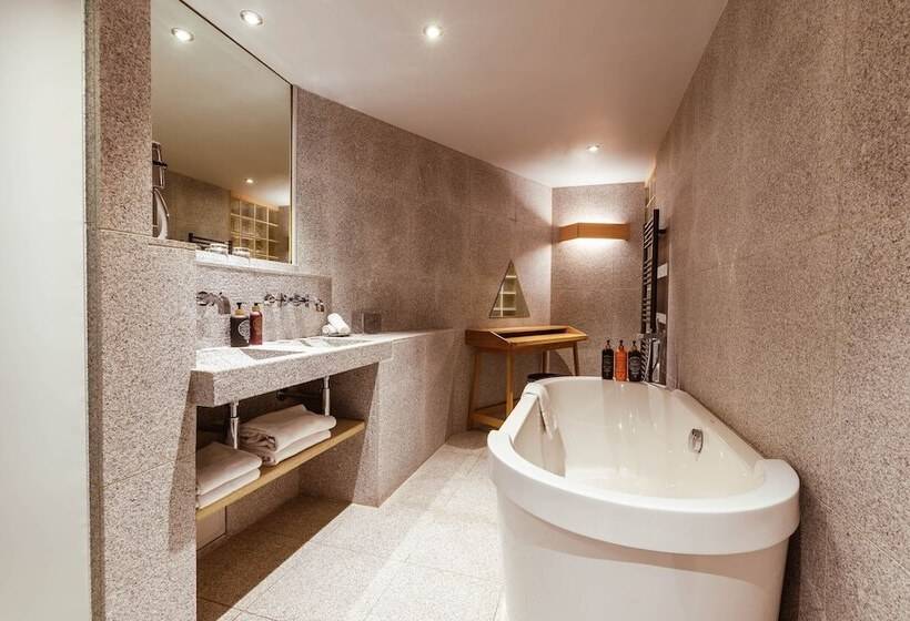 סוויטת ג'וניור, Altapura Hôtel & Spa Val Thorens