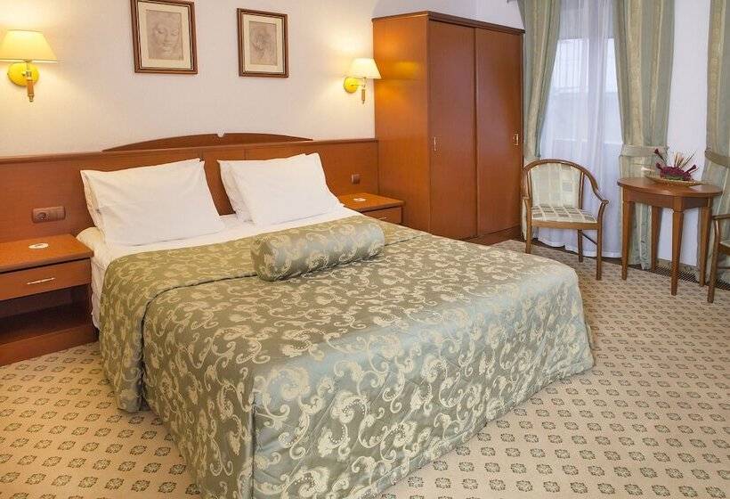 스탠다드 룸, Assambleya Nikitskaya