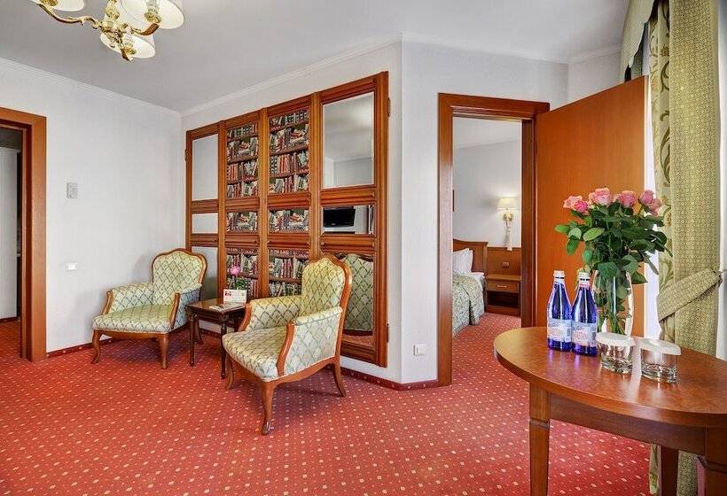 침실 1개 아파트, Assambleya Nikitskaya