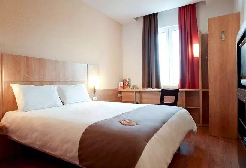 اتاق سوپریور, Ibis Sibir Omsk