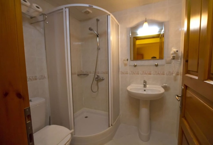 سوییت لوکس, Kulube