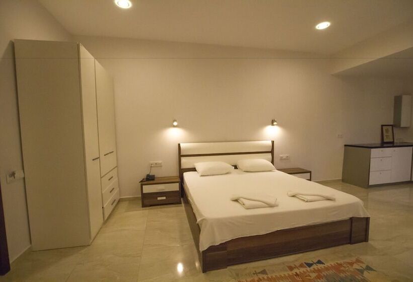 سوییت سوپریور, Kulube