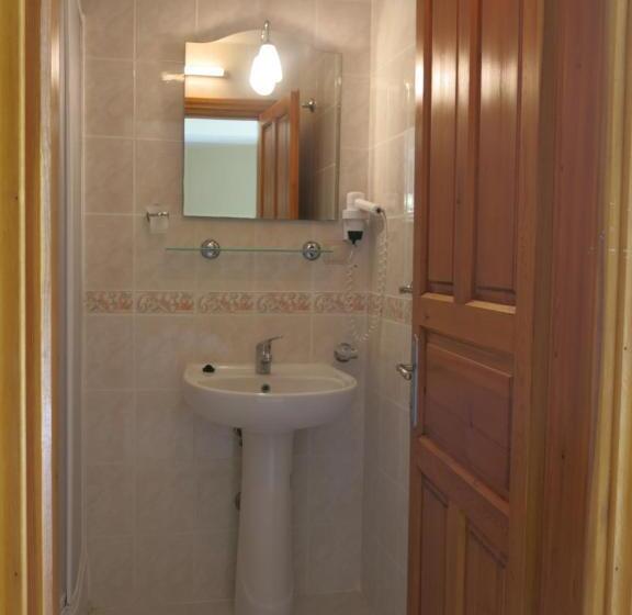 سوییت لوکس, Kulube