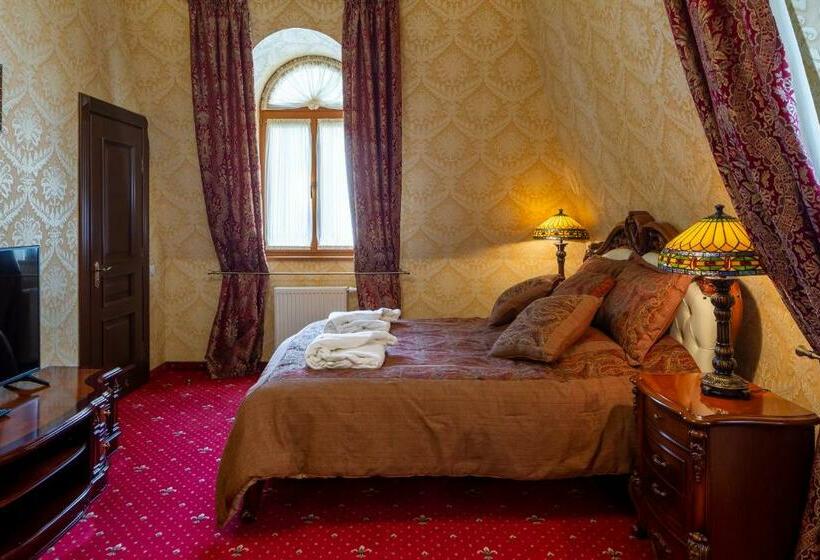 سوییت اجرایی, Luxury Boutique Andreevskiy