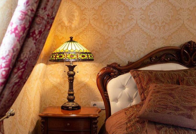 سوییت اجرایی, Luxury Boutique Andreevskiy