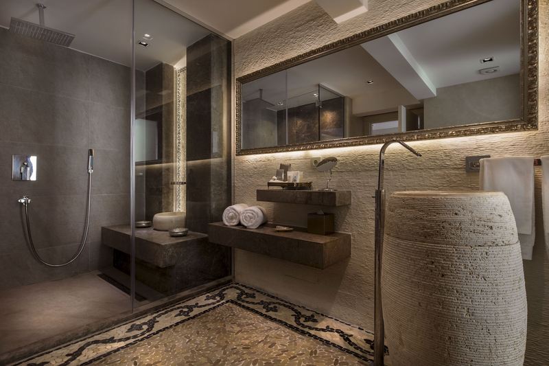 Люкс Премиум, Marti Hemithea