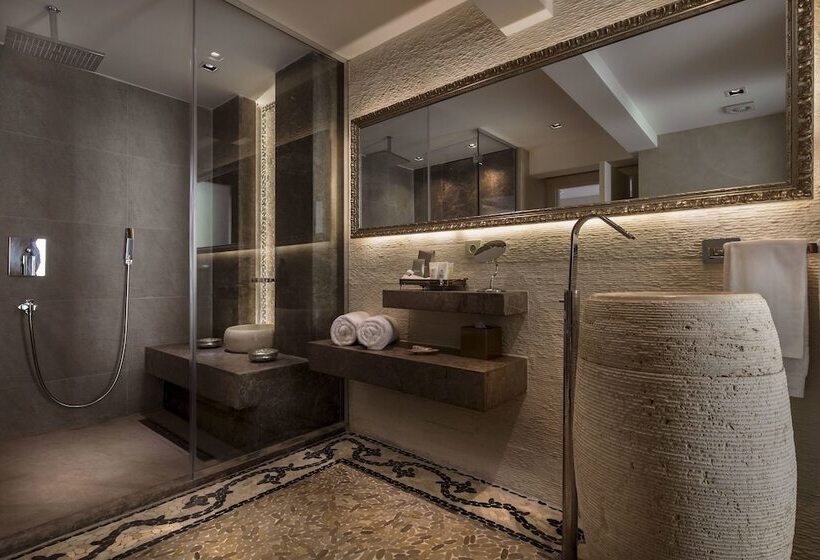 Люкс Премиум, Marti Hemithea