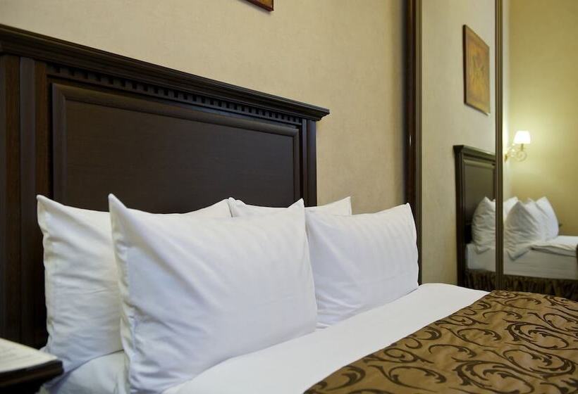 اتاق استاندارد یک نفره, Metelitsa