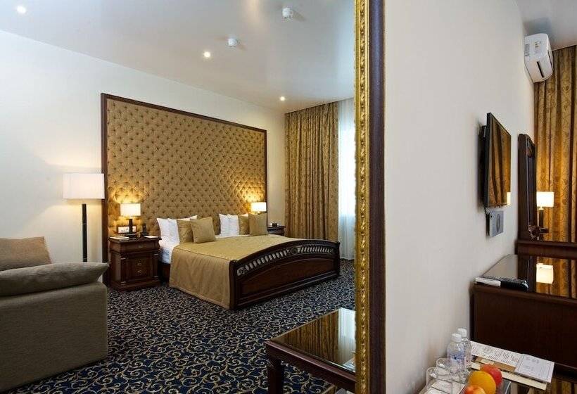 سوییت اجرایی, Metelitsa