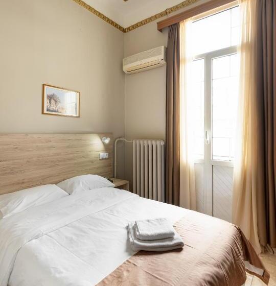 غرفة قياسية فردية, Nea Metropolis