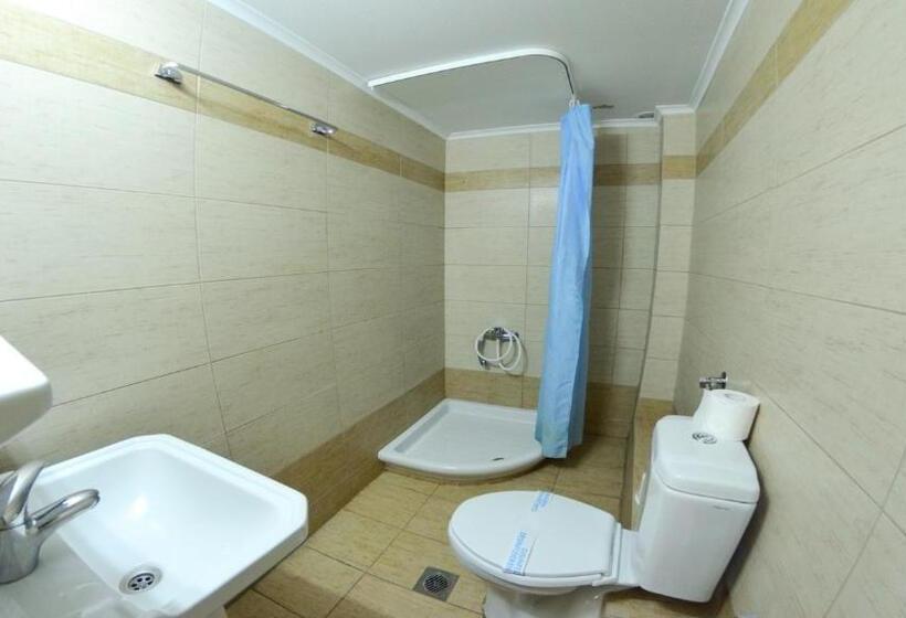 غرفة قياسية, Nea Metropolis