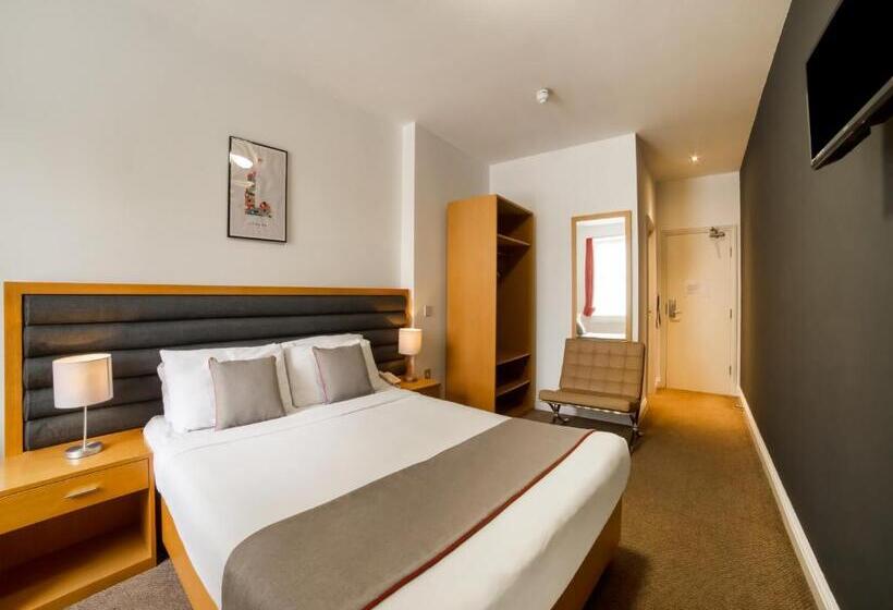 اتاق استاندارد, OYO London Luton