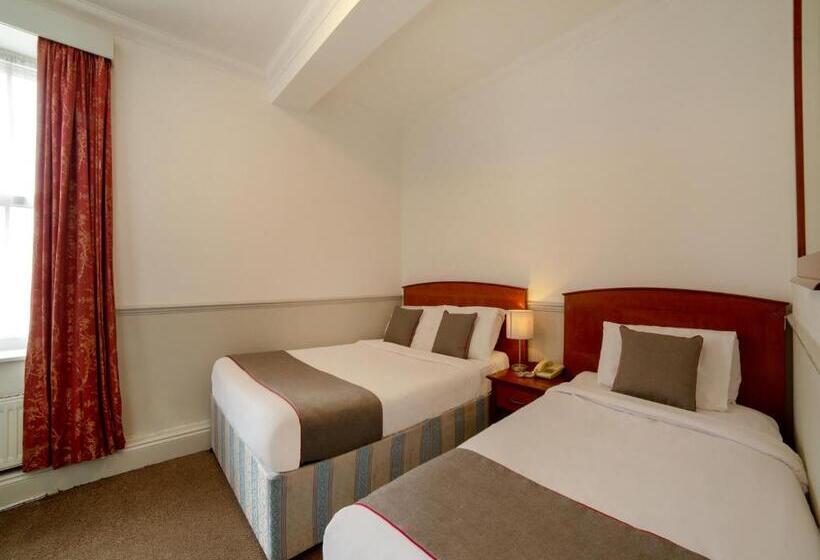 اتاق استاندارد سه نفره, OYO London Luton