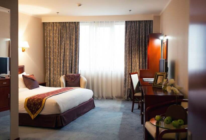 سوییت جونیور, Pacific Plaza Sakhalin