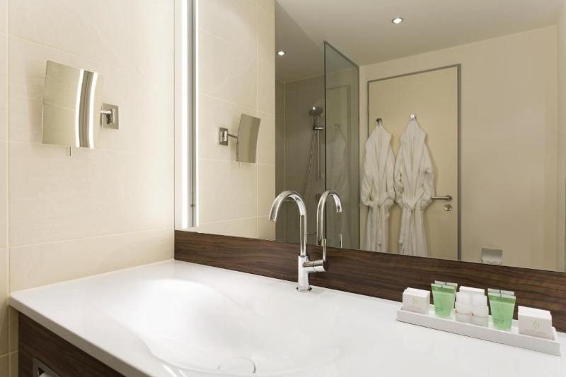 Номер Стандарт, Ramada By Wyndham Pitesti