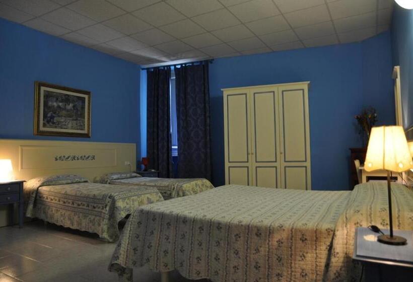 Quarto Quádruplo Standard, Regina