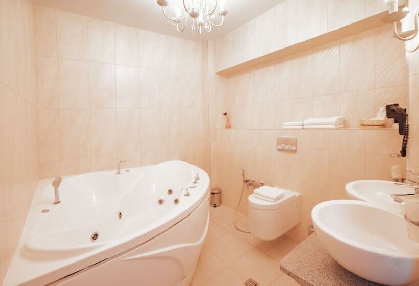 スイート, Shato City