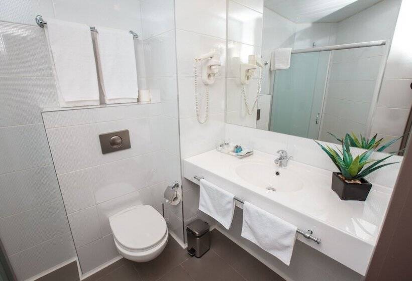 اتاق استاندارد, Zolotoy Zaton